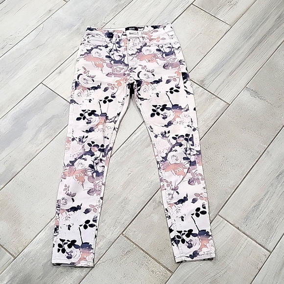 BDG Denim - BDG light gray floral high rise jeans size 27w 29L